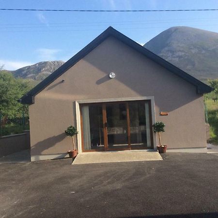 Reek View - Two Bedroom Cottage เวสต์พอร์ต ภายนอก รูปภาพ