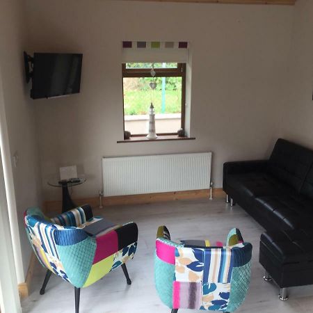 Reek View - Two Bedroom Cottage เวสต์พอร์ต ภายนอก รูปภาพ