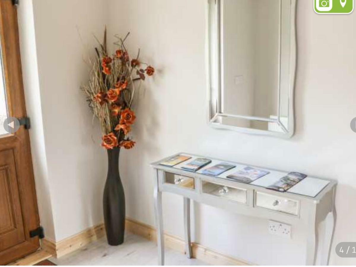 Reek View - Two Bedroom Cottage เวสต์พอร์ต ภายนอก รูปภาพ